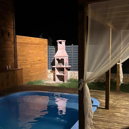 Maris Villa